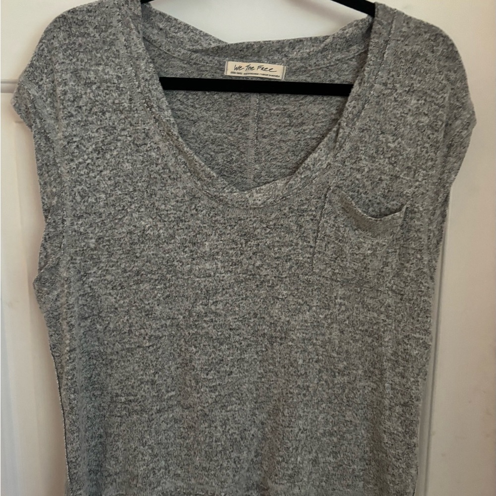 NWOT Free people-We The Free Gray sleeveless Top.